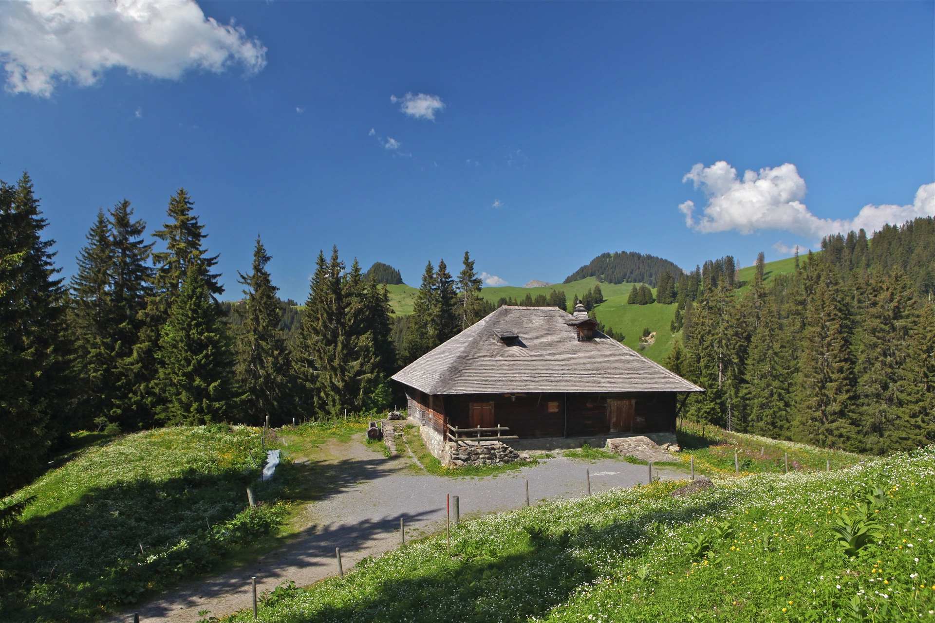 Ormont-Dessous : le refuge du Carroz a retrouvé toute sa splendeur